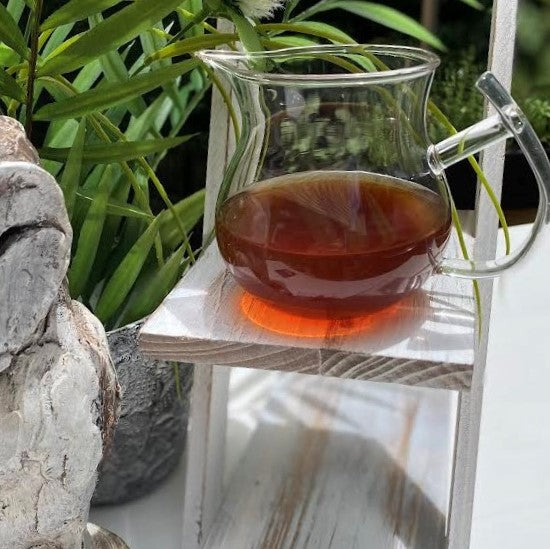 GRADE: Sencha – Made to Japanese Specifications - Organic  CAFFEINE/ANTIOXIDANT LEVEL: Low/High  CUP CHARACTER: Very refreshing and reflective lush ripe strawberry notes fill the cup leading to an stringent finish.  LUXURY INGREDIENTS: Green Tea, Papaya and Strawberry Pieces, Natural Flavors.