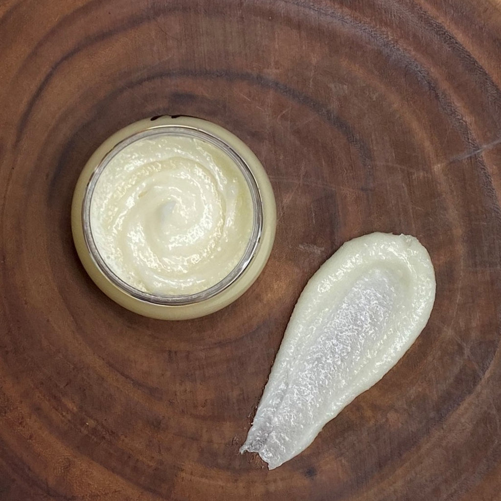 Fine sugar scrub made with all natural butters and oils. This opulent skin polish transforms into a rich, luxurious lather upon contact with water, eliminating the need for traditional soap.